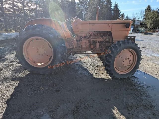 Image of Kubota M4500 equipment image 2