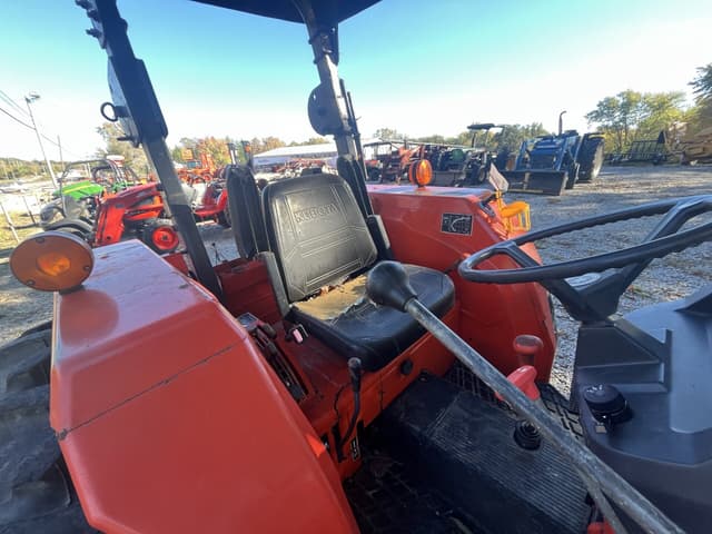 Image of Kubota M4700 equipment image 1