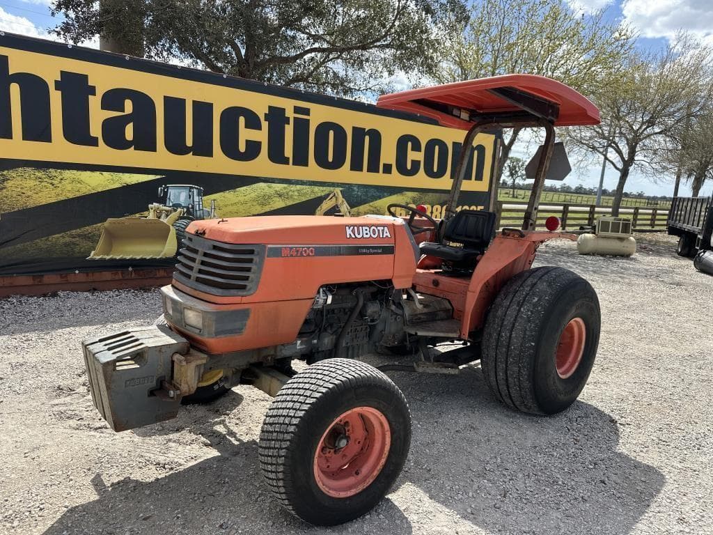 Image of Kubota M4700 Primary image