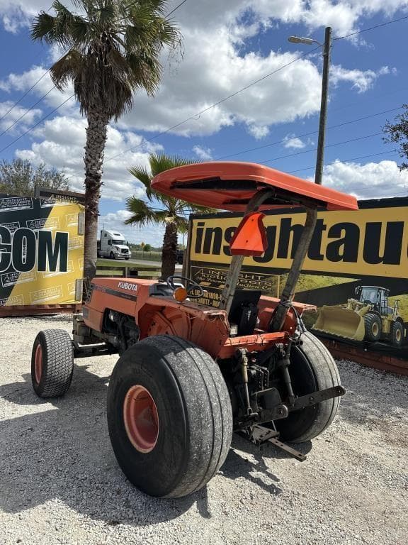 Image of Kubota M4700 equipment image 1