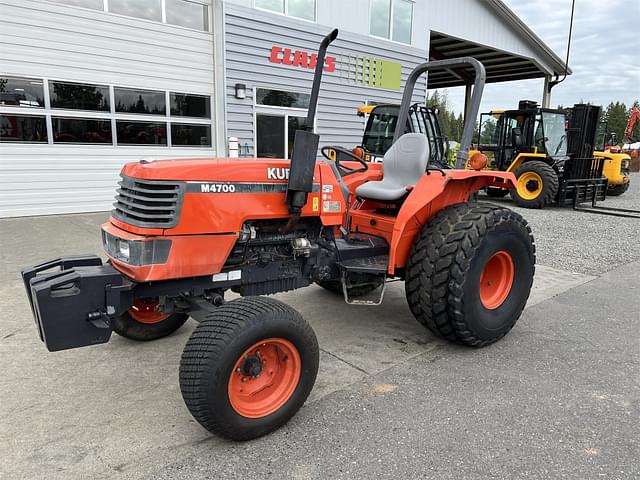 Image of Kubota M4700 equipment image 1