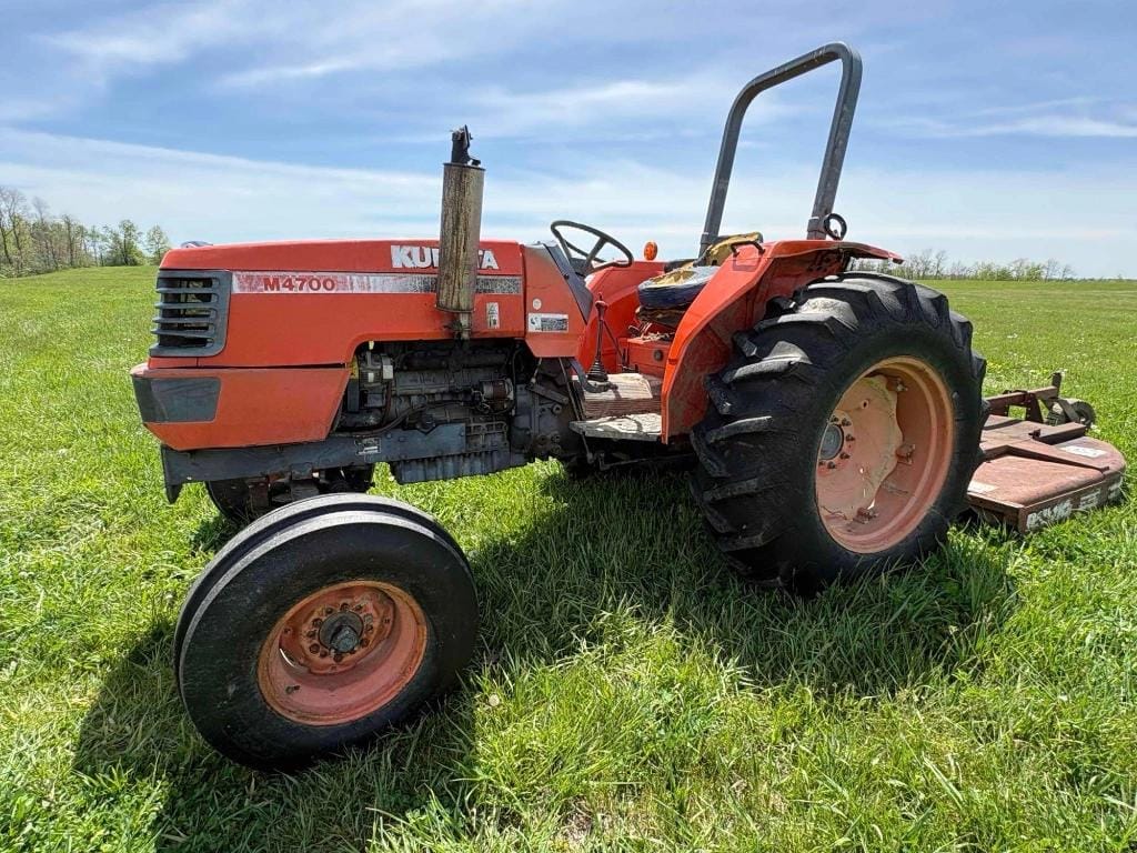 Kubota M4700 Equipment Image0