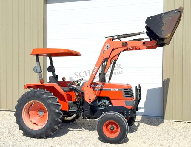 Image of Kubota M4700 equipment image 3