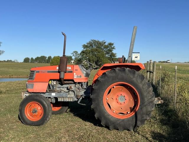 Image of Kubota M4700 equipment image 1