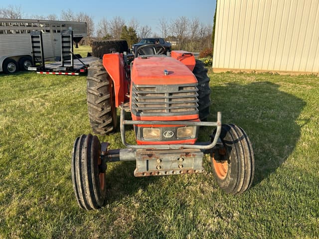 Image of Kubota M4800 equipment image 2