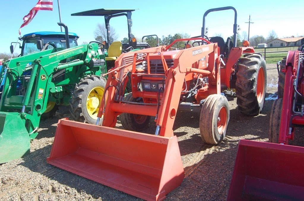 Image of Kubota M4800SU Primary image