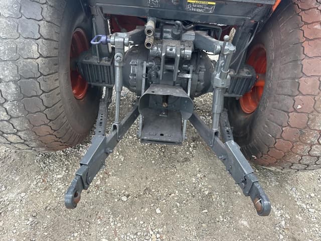 Image of Kubota M4900 equipment image 2