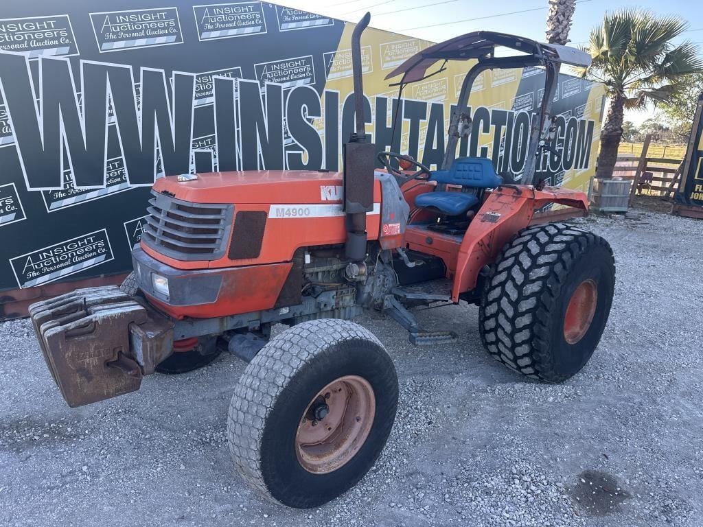 Kubota M4900 Equipment Image0