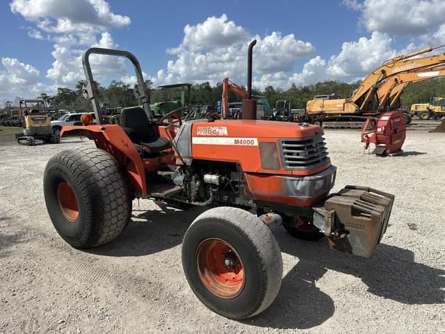 Image of Kubota M4900 equipment image 4