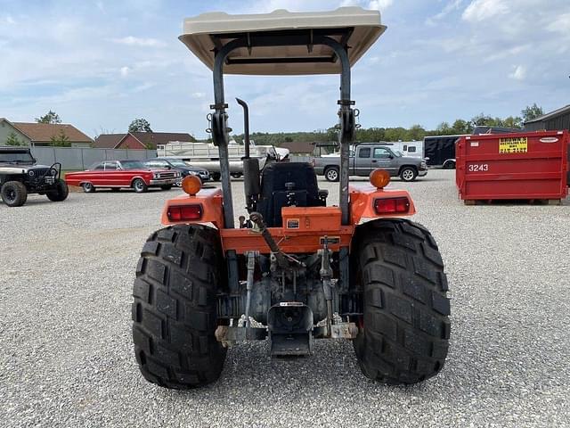 Image of Kubota M4900 equipment image 3