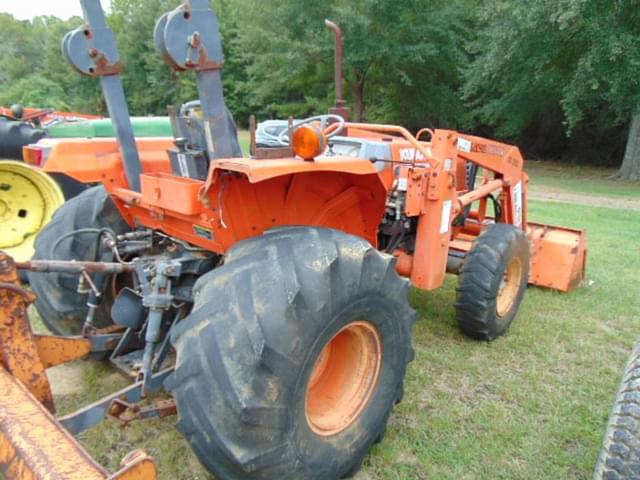 Image of Kubota M4900 equipment image 1