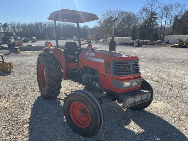 Image of Kubota M4900 equipment image 2