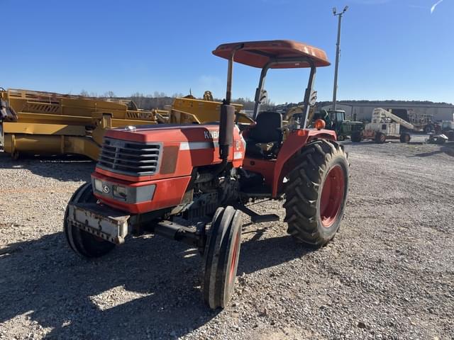 Image of Kubota M4900 equipment image 1