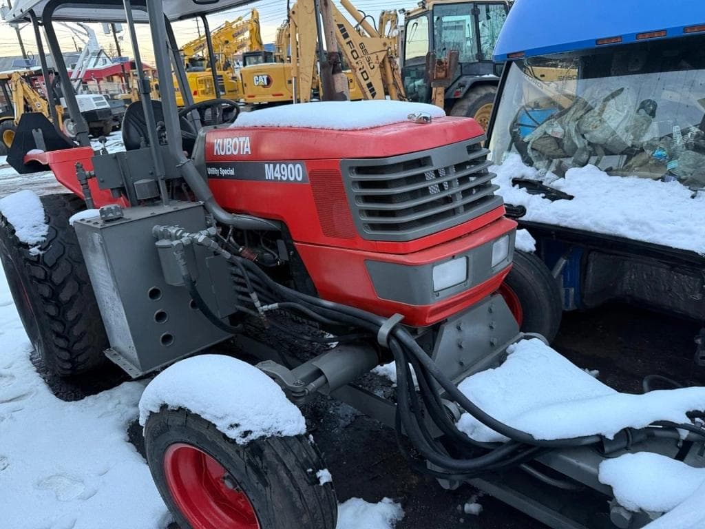 Image of Kubota M4900 Primary image