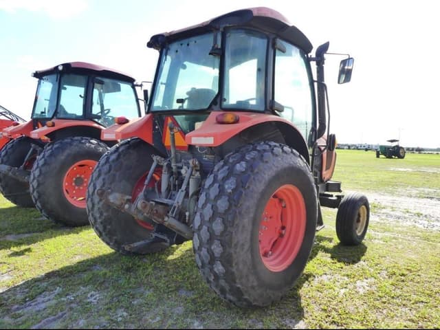Image of Kubota M5-091 equipment image 2