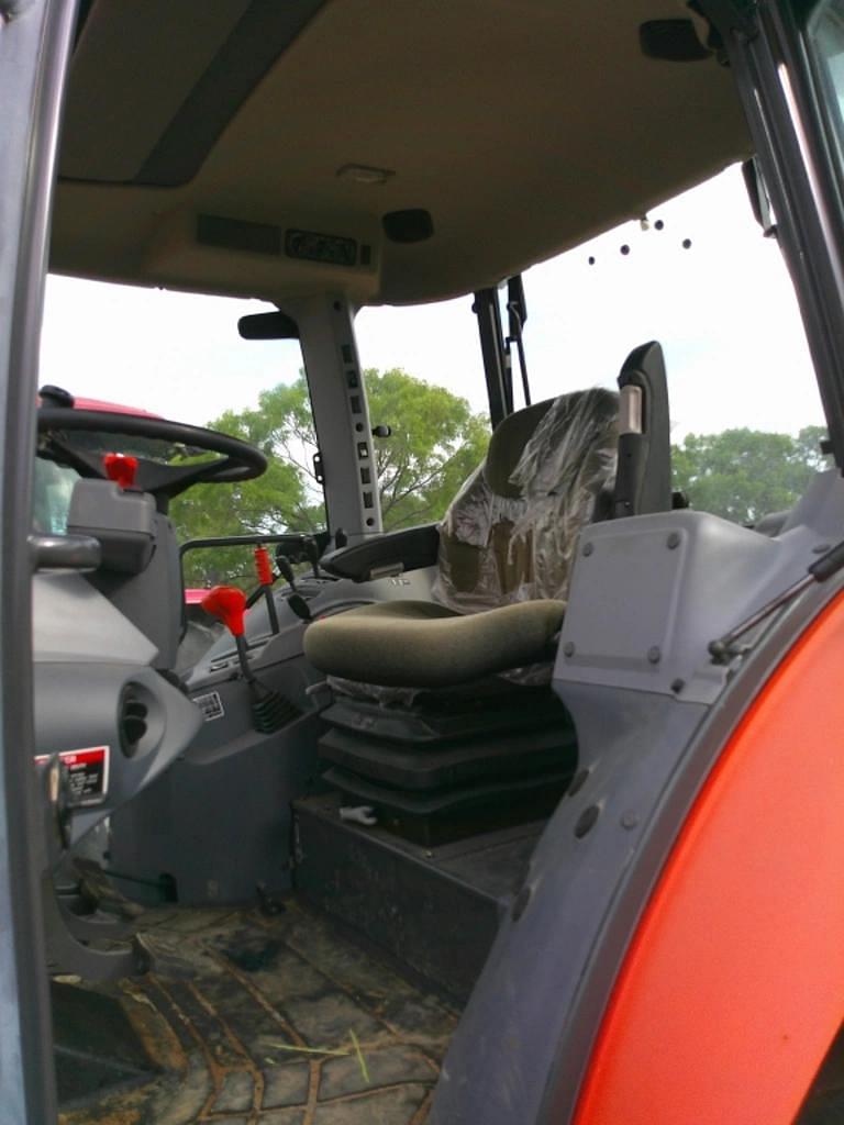 Image of Kubota M5-091 Image 1