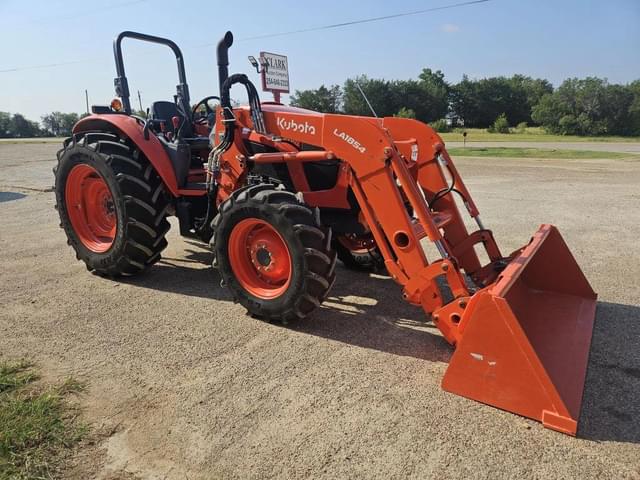 Image of Kubota M5-091 equipment image 3