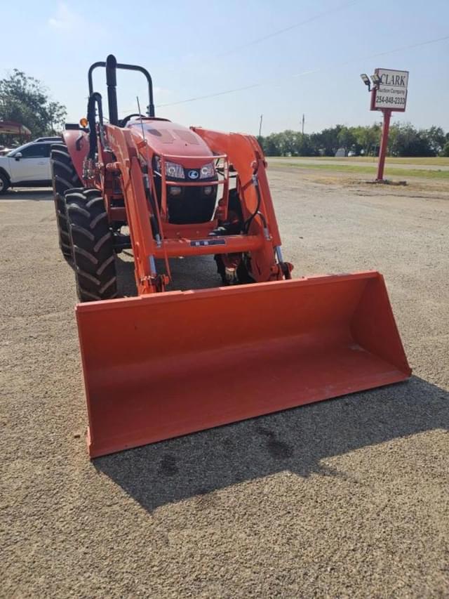 Image of Kubota M5-091 equipment image 2