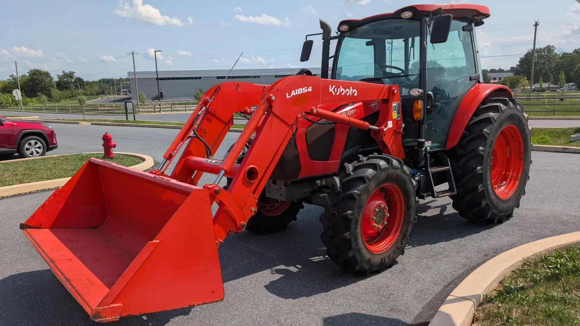 Kubota M5-091 Equipment Image0