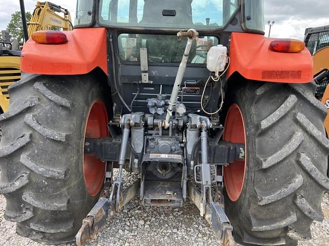 Image of Kubota M5-111 equipment image 4
