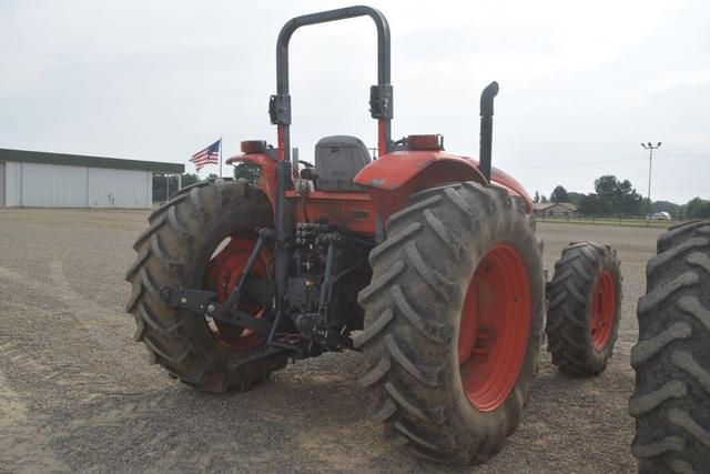 Image of Kubota M5-111 equipment image 2