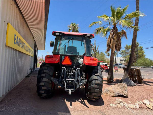 Image of Kubota M5-111 equipment image 3