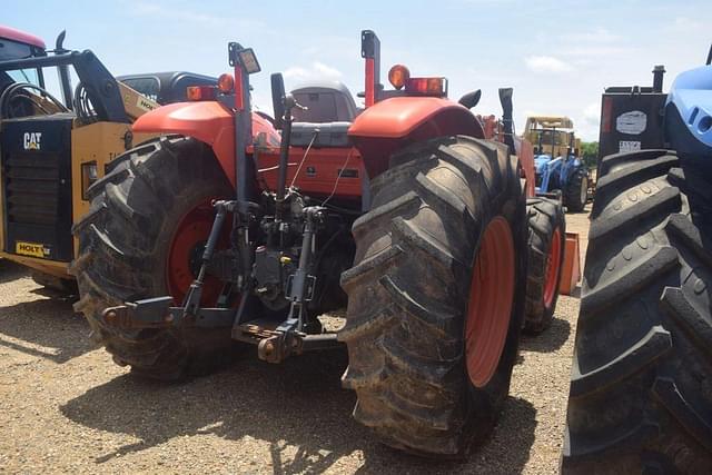 Image of Kubota M5-111 equipment image 2
