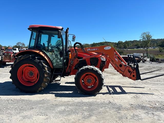 Image of Kubota M5-111 equipment image 3