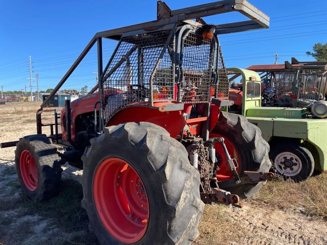Image of Kubota M5-111 equipment image 3