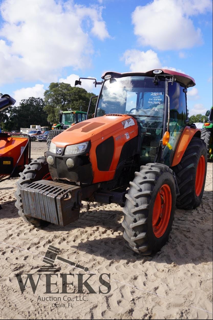 Kubota M5-111 Equipment Image0