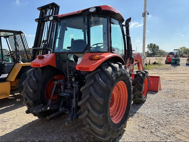 Image of Kubota M5-111 equipment image 2