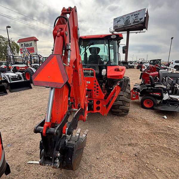 Image of Kubota M5-111 equipment image 3