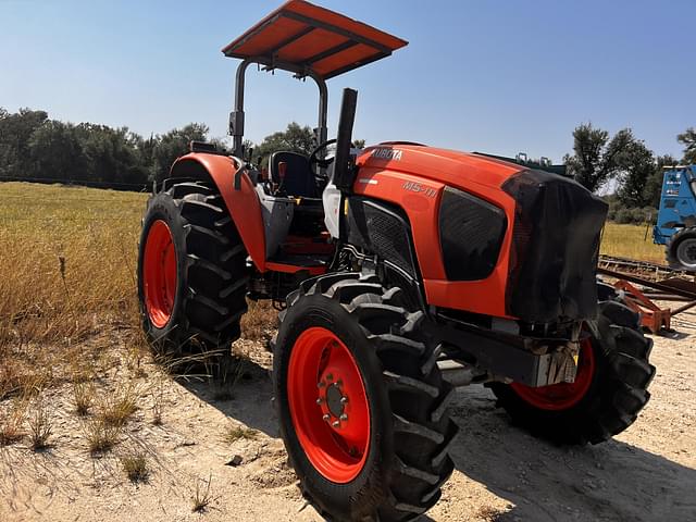 Image of Kubota M5-111 equipment image 1