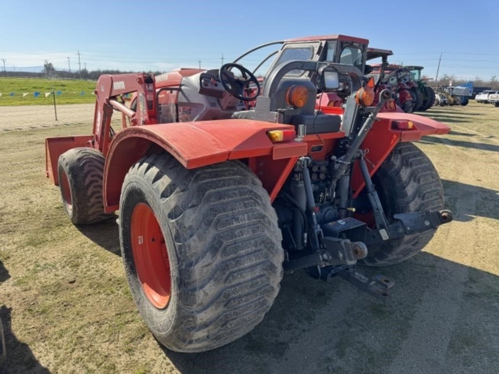 Image of Kubota M5-111 Image 1