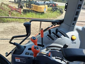 Main image Kubota M5-111HDC