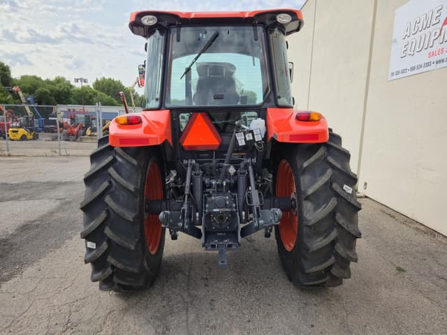 Image of Kubota M5-111HDC24 equipment image 4