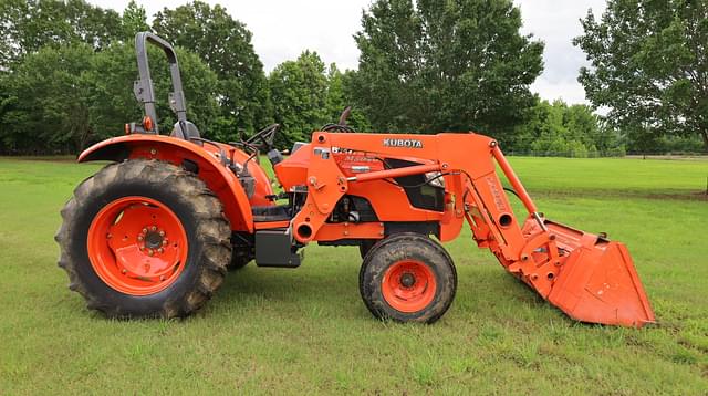 Image of Kubota M5040 equipment image 2