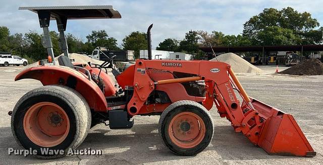 Image of Kubota M5040D equipment image 3