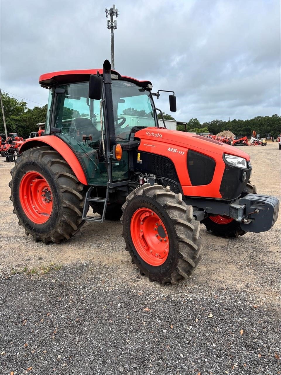2020 Kubota M5-111 Equipment Image0