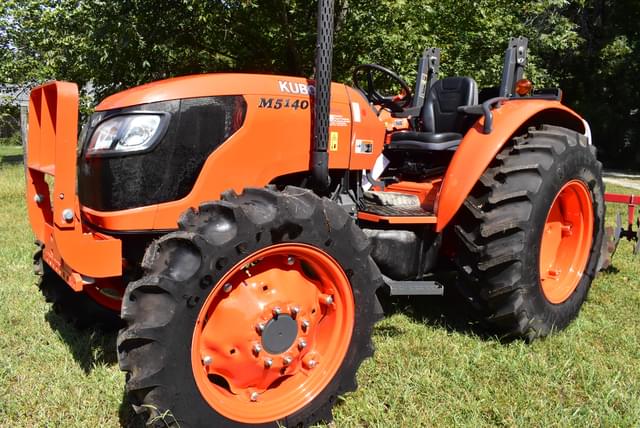 Image of Kubota M5140 equipment image 3