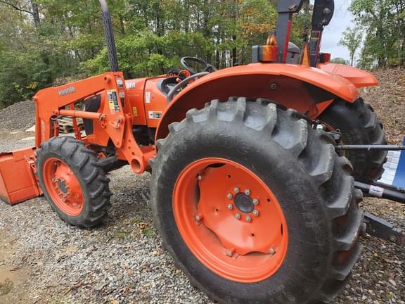 Image of Kubota M5140D equipment image 2
