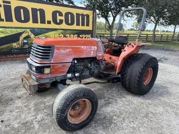 Main image Kubota M5400
