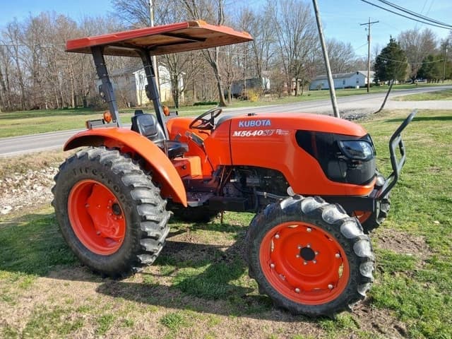 Image of Kubota M5640SU equipment image 2