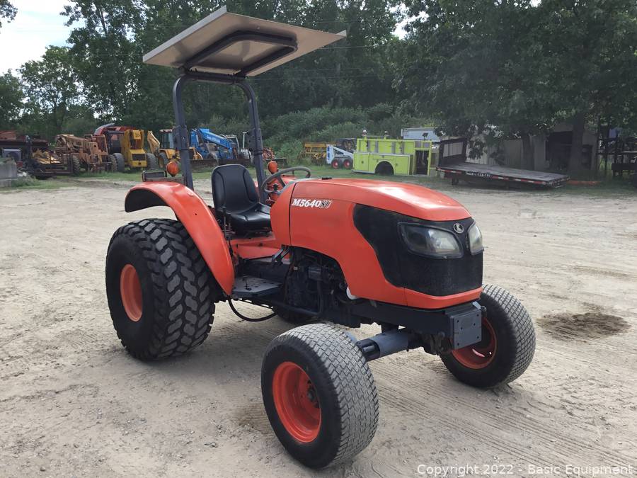 Kubota M5640SU Tractors 40 to 99 HP for Sale Tractor Zoom