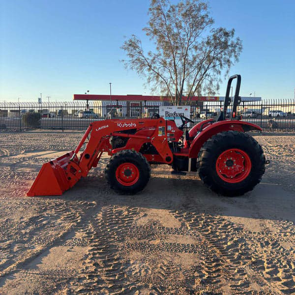 Image of Kubota M5660 Primary image