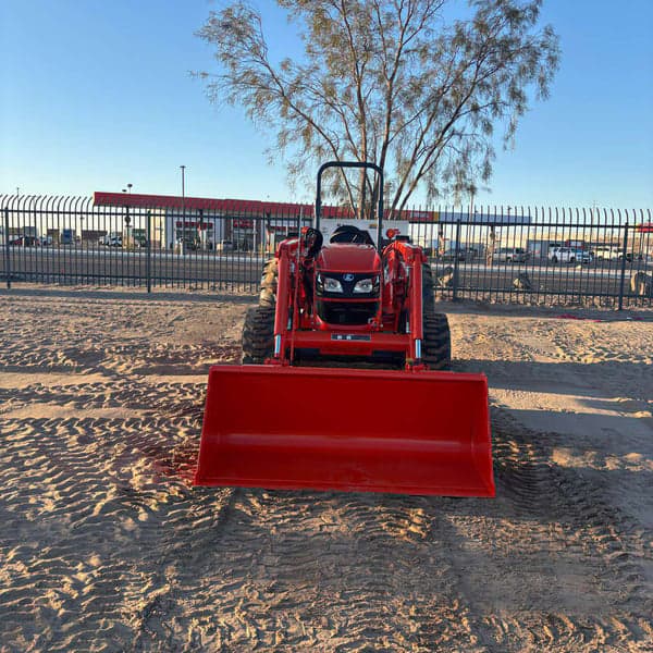 Image of Kubota M5660 equipment image 2