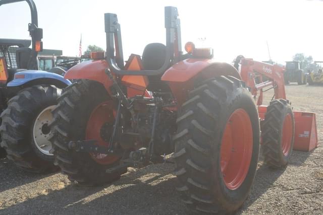 Image of Kubota M5660SU equipment image 2