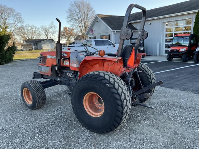 Image of Kubota M5700 equipment image 2