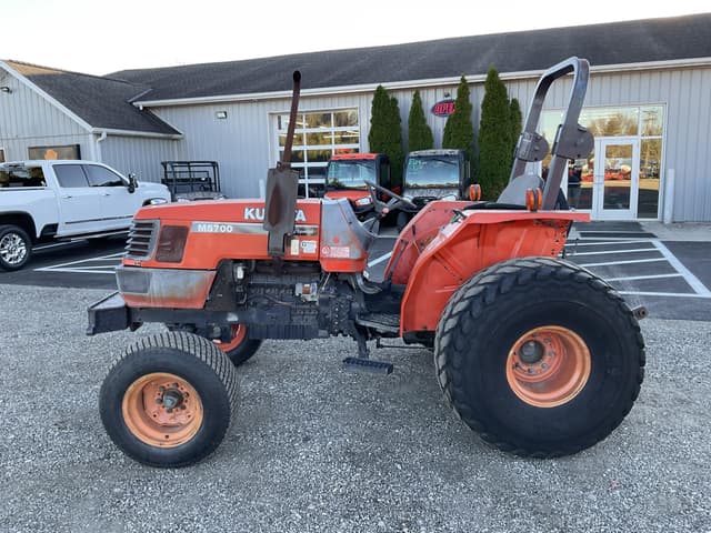 Image of Kubota M5700 equipment image 1