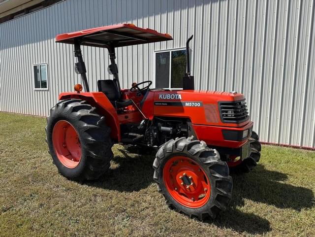 Image of Kubota M5700 equipment image 2